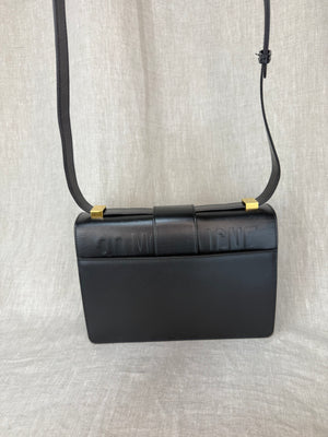 Christian Dior 30 Montaigne Medium Calfskin Black