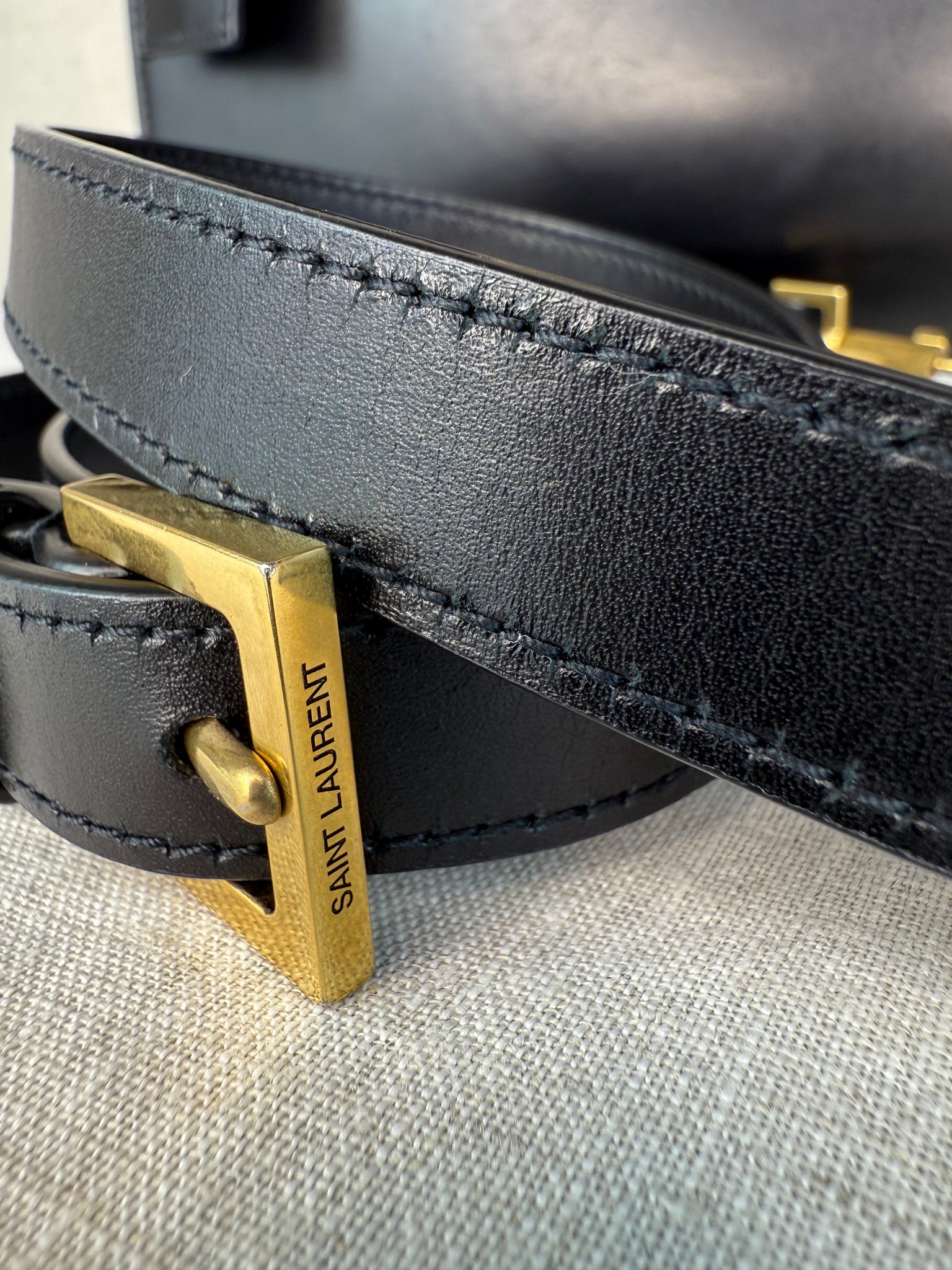 Saint Laurent Le Fermoir Top Handle Small Black