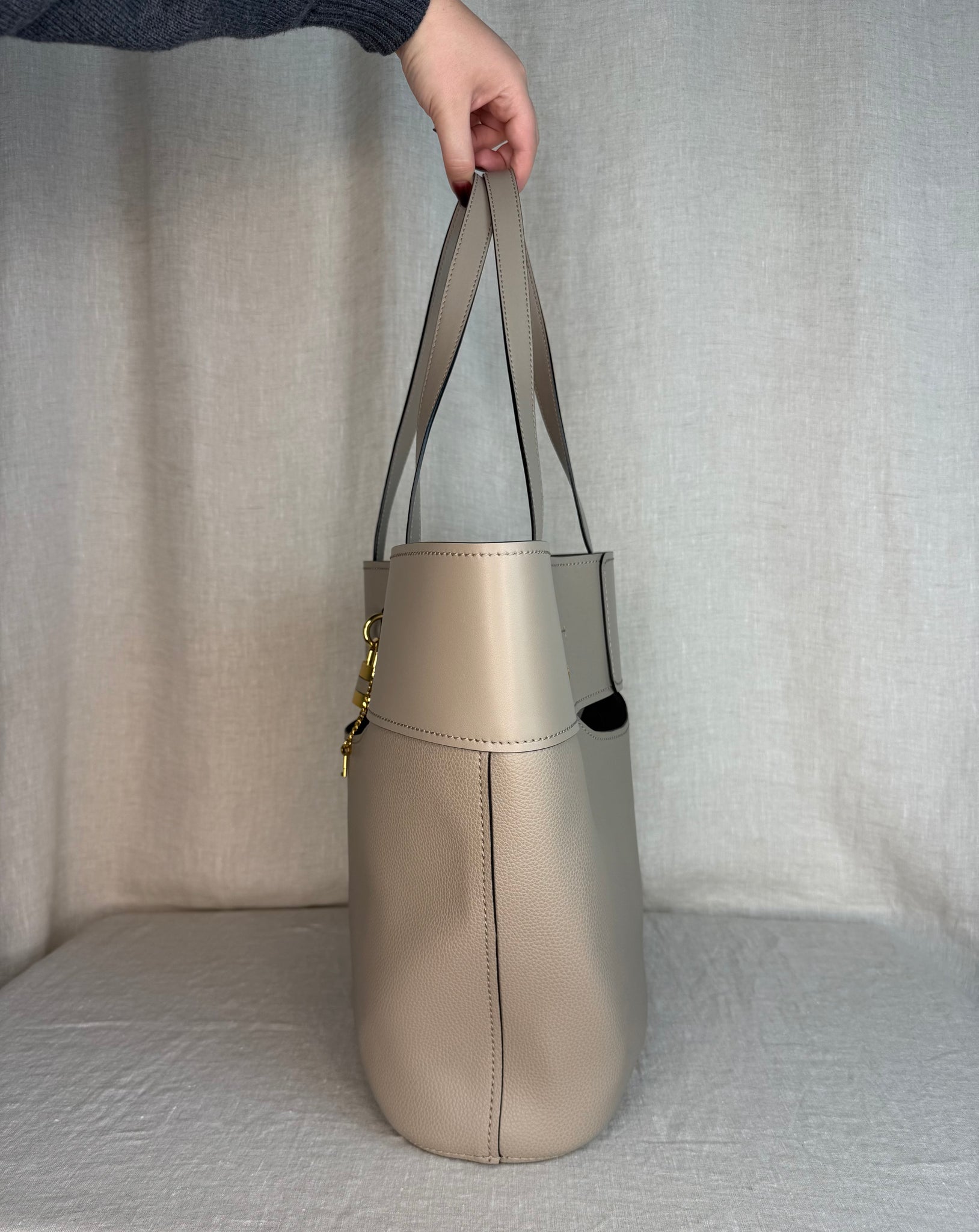 Chloé Medium Aby Tote in Motty Grey Leather with Gold Hardware