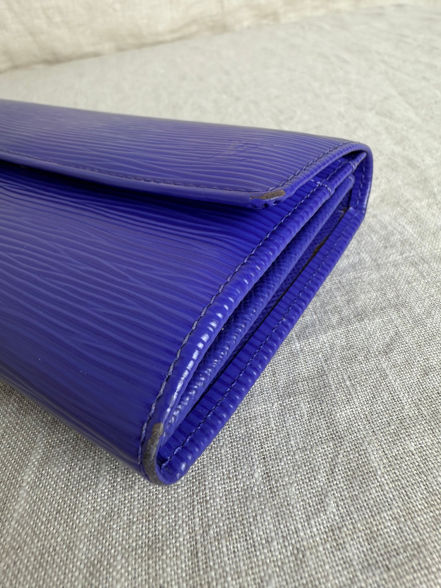Louis Vuitton Sarah Purple Epi Leather Wallet