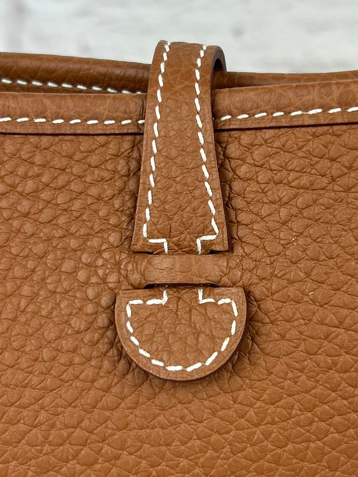 Hermès Taurillon Clemence Evelyne TPM, Gold