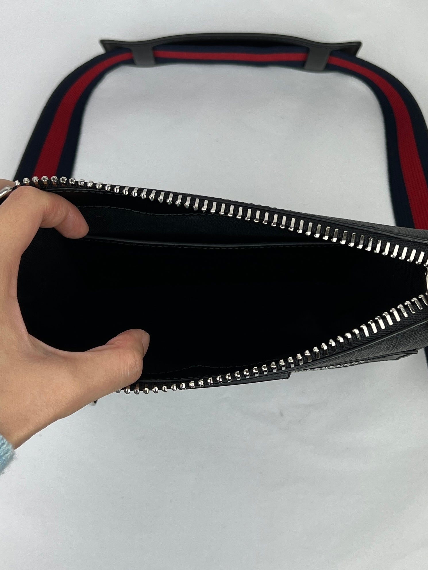 Gucci GG Supreme Cross Body Bag, Black