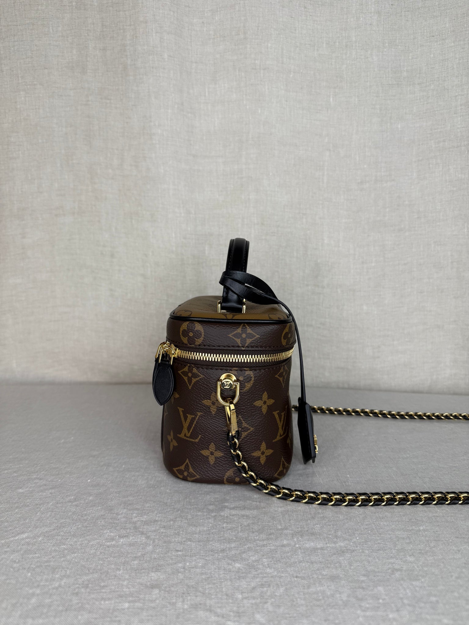 Louis Vuitton Reverse Monogram Vanity Chain Pouch – Dual Canvas, Gold Hardware
