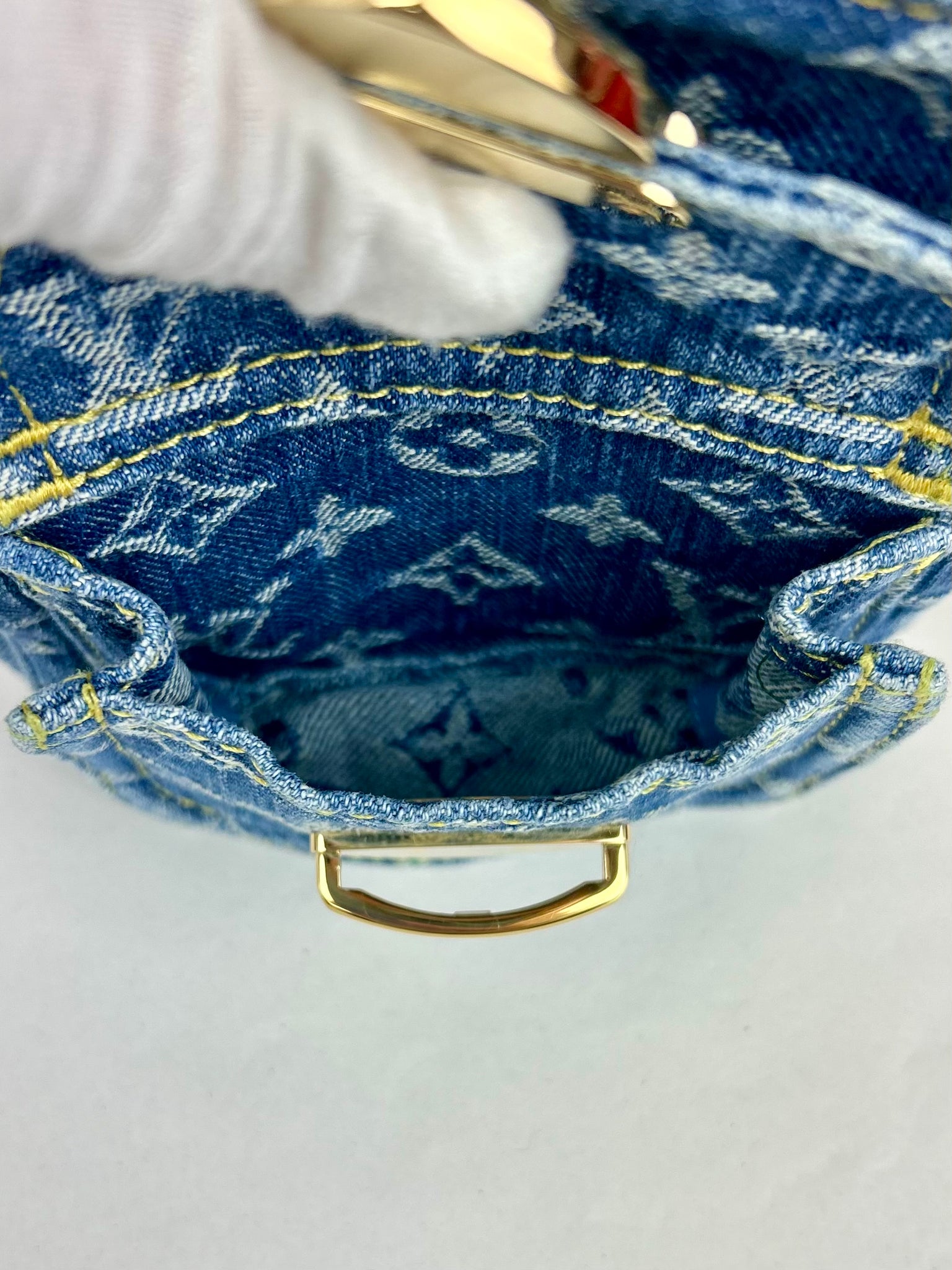 LV Fairfax Pochette 2025, Denim