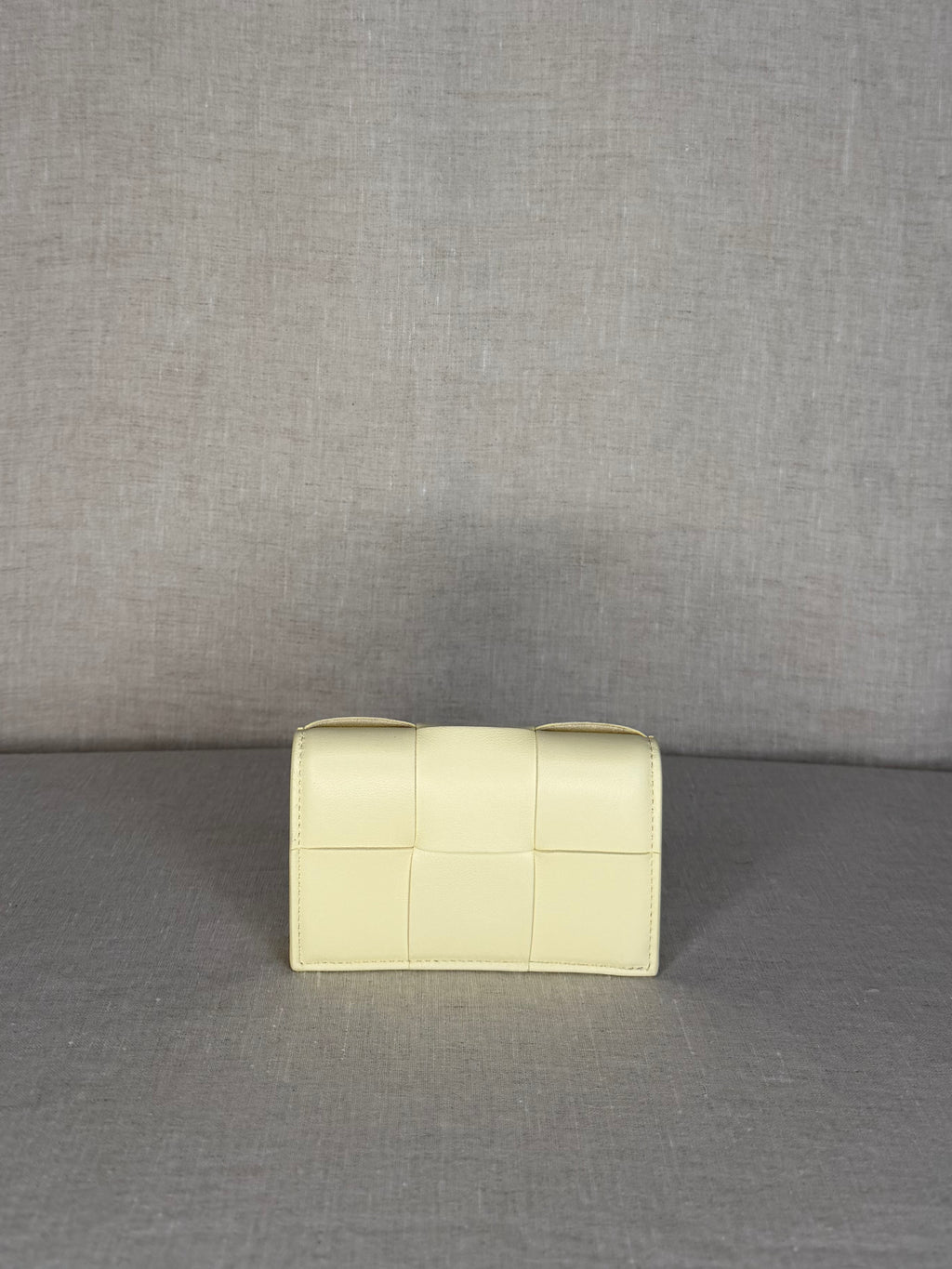 Bottega Veneta Intreccio Card Holder in Cream