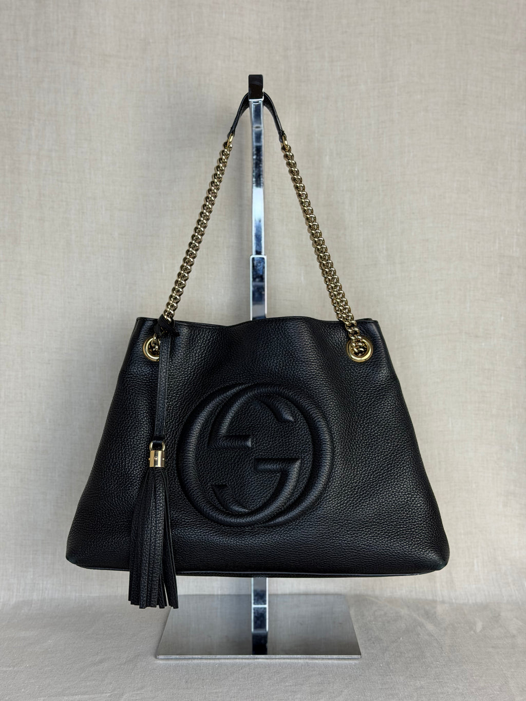 Gucci Pebbled Calfskin Medium Soho Chain Shoulder Bag - Black