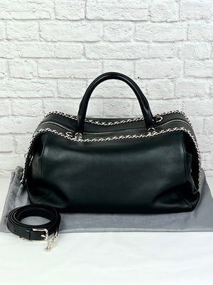 Max Mara Large Boston Bag in Soft Nappa W/ Chain Detail.