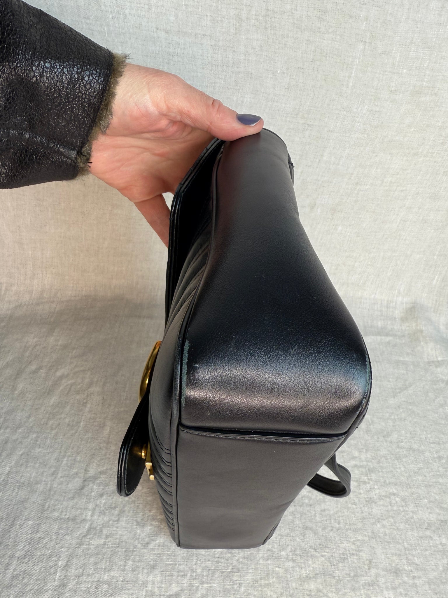 Gucci Marmont Quilted Leather Shoulder Bag