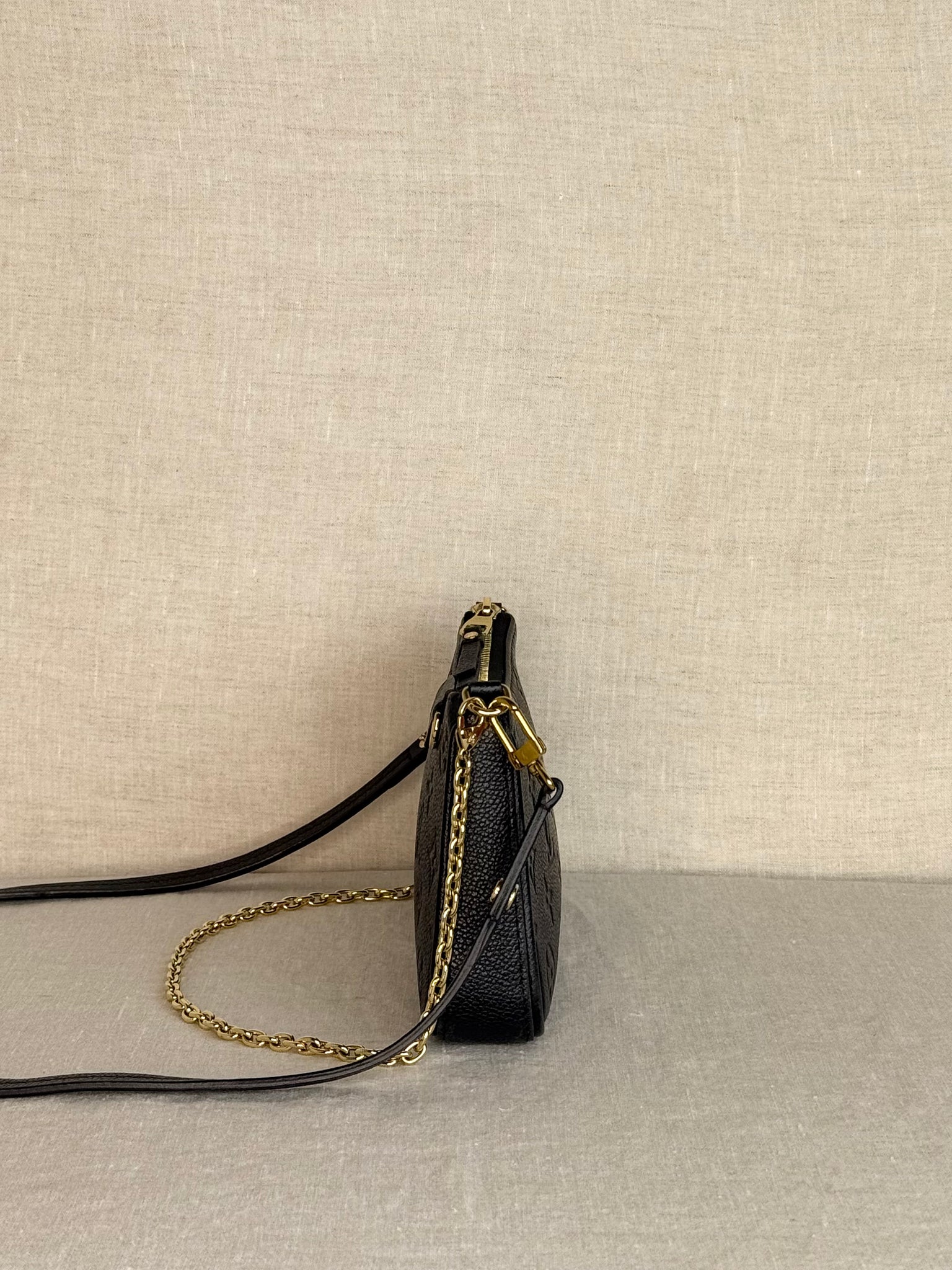 Louis Vuitton Empreinte Easy Pouch On Strap