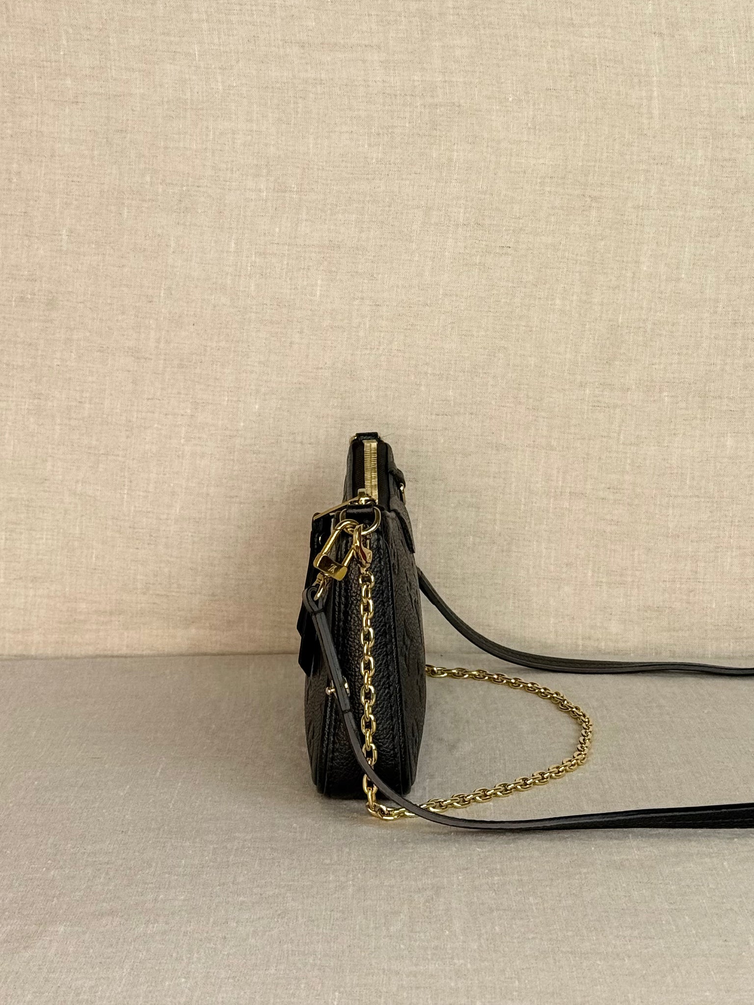 Louis Vuitton Empreinte Easy Pouch On Strap