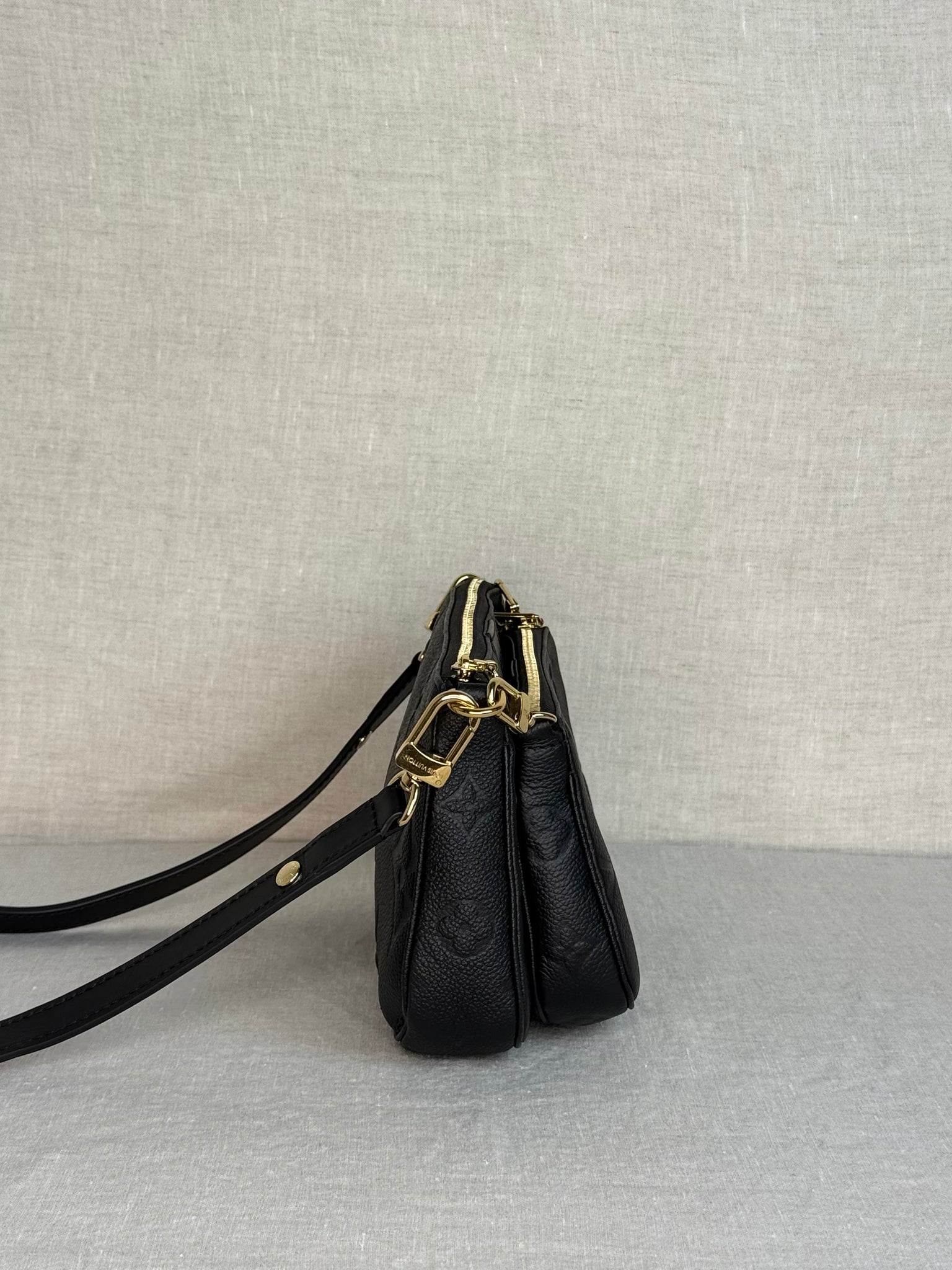 Louis Vuitton Empreinte Monogram Giant Multi Pochette Black