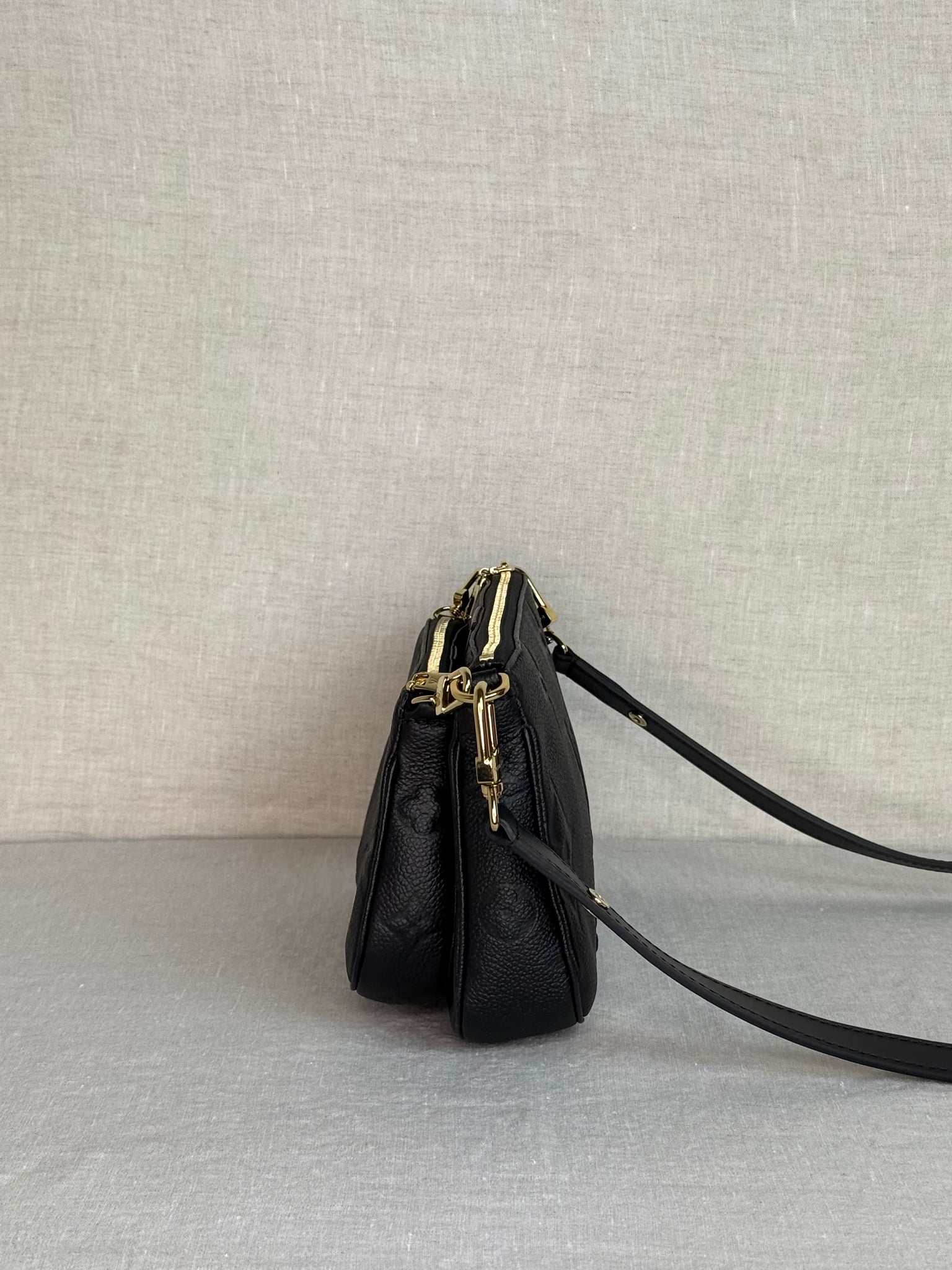 Louis Vuitton Empreinte Monogram Giant Multi Pochette Black