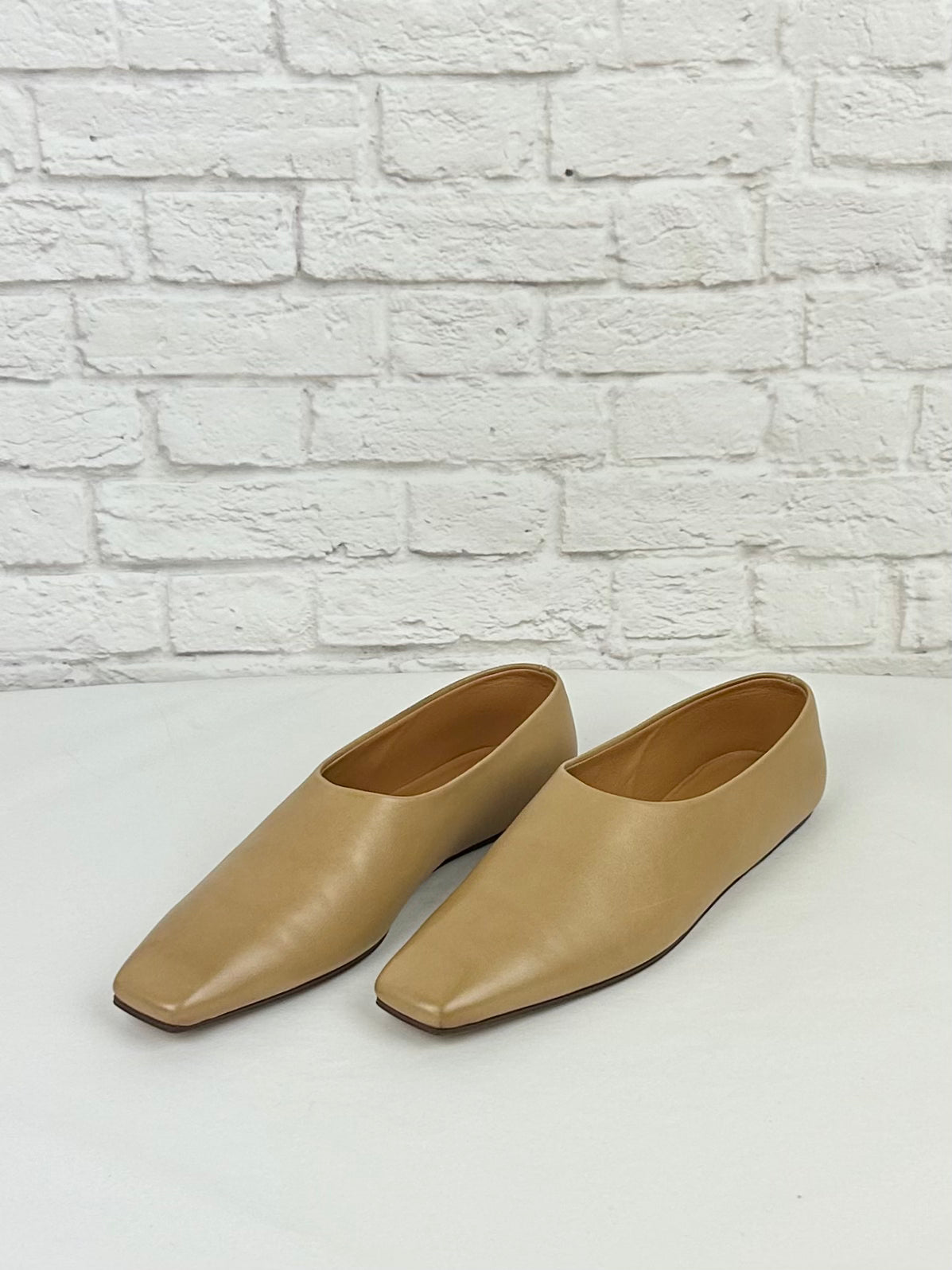 The Row Leather Ballet Flats, Size 36.5, Camel