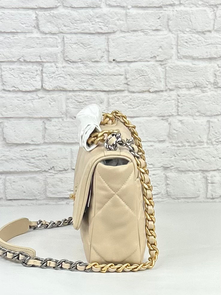 CHANEL Goatskin Quilted Medium Chanel 19 Flap, NEW IN BOX, Biege