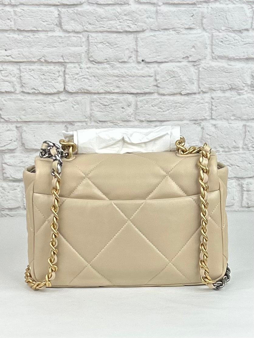 CHANEL Goatskin Quilted Medium Chanel 19 Flap, NEW IN BOX, Biege