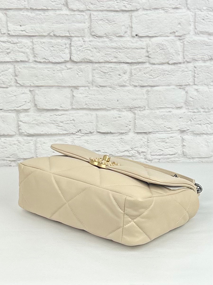 CHANEL Goatskin Quilted Medium Chanel 19 Flap, NEW IN BOX, Biege