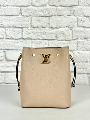 Louis Vuitton Nano Lockme Bucket bag , Greige Beige