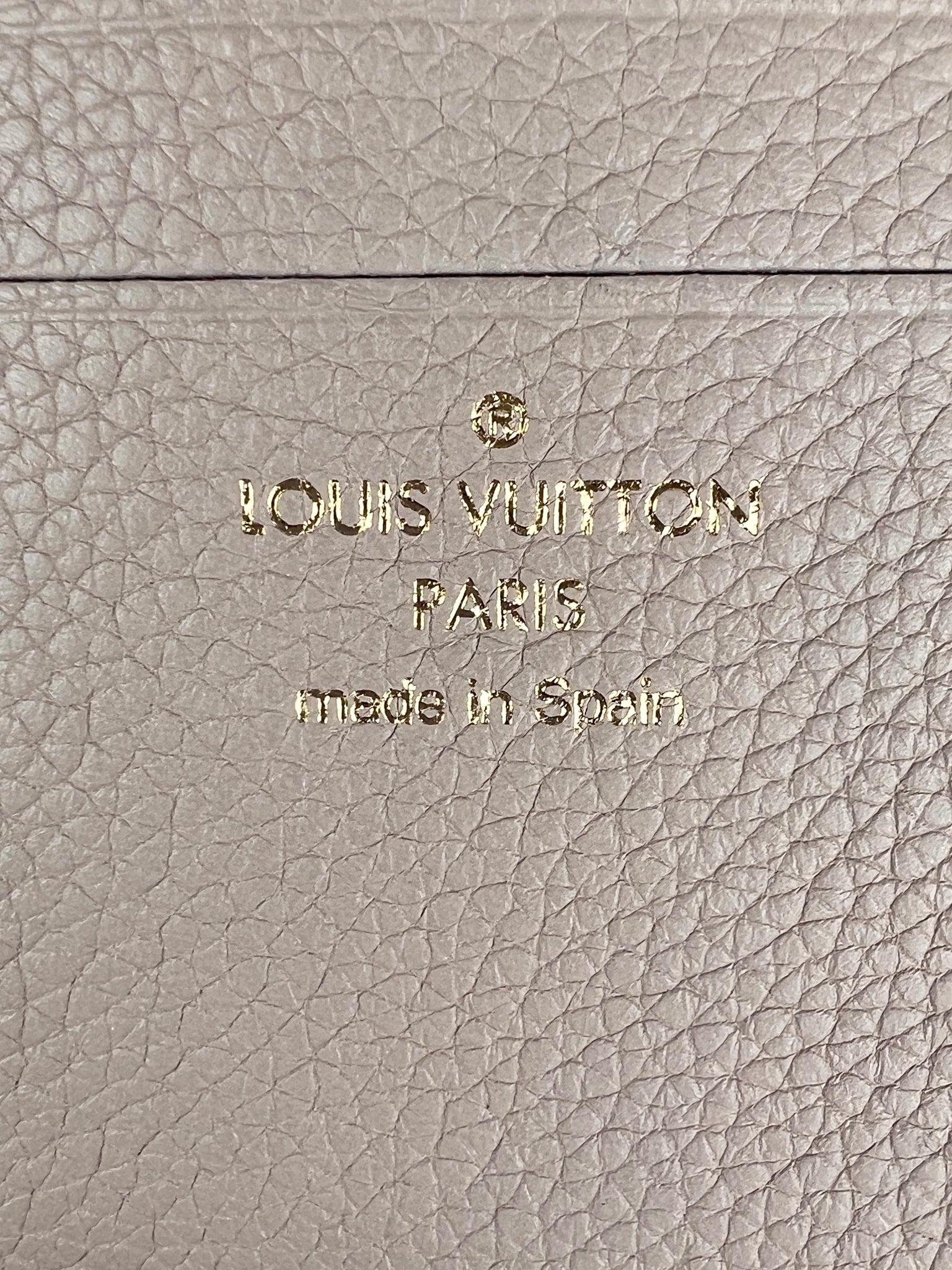 Louis Vuitton Nano Lockme Bucket bag , Greige Beige